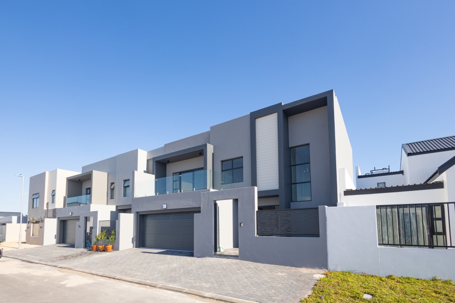 4 Bedroom Property for Sale in Sandown Western Cape